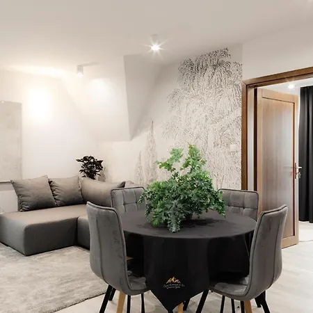 Royal & Zakopane-cyrhla Apartament Zakopane